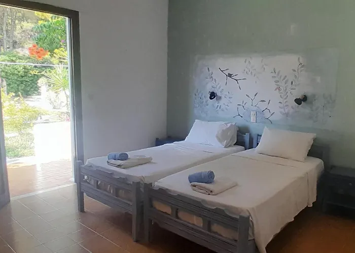 Parachos Trulos Beach Accomodation 500 Metres From The Sea